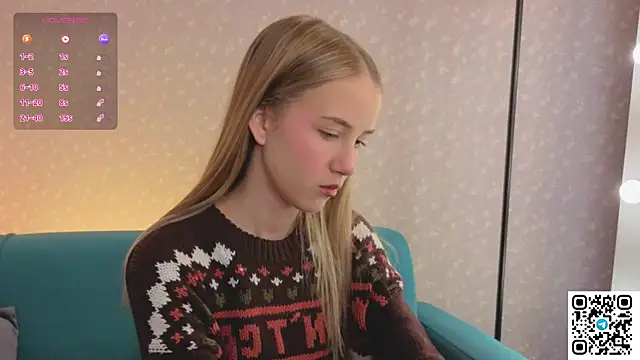 Snapshot of Anellyball chatting on 09-14-25, 01:27 Anellyball online show from 09-14-25, 01:27