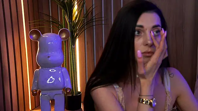 EllyLynn online show from 04-26-26, 07:22