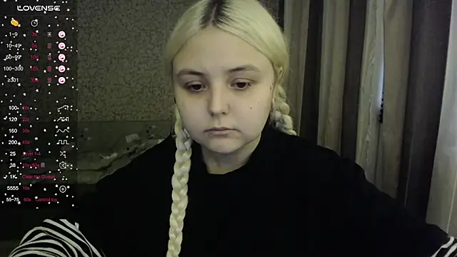 Snapshot of vendymories chatting on 10-06-25, 04:54 vendymories online show from 10-06-25, 04:54