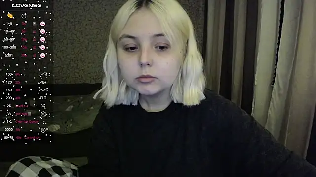 Snapshot of vendymories chatting on 10-18-25, 11:38 vendymories online show from 10-18-25, 11:38