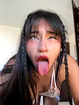 Snapshot of _Layla69_ chatting on 09-15-25, 09:37  Layla69  online show from 09-15-25, 09:37