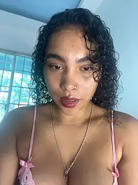 SophieD online show from 04-27-26, 12:58