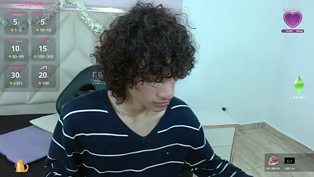 Chipi tay online show from 10-31-25, 11:33