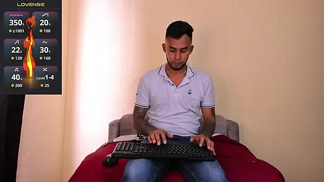 Snapshot of kaifas_dirty chatting on 10-25-25, 06:57 kaifas dirty online show from 10-25-25, 06:57