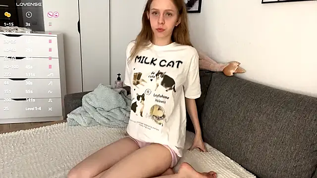 Naughtybaby11 online show from 10-10-25, 08:46