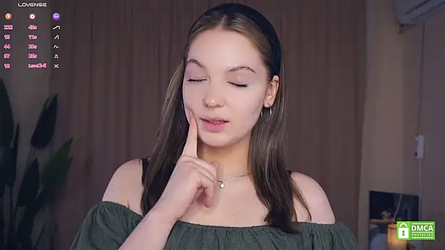 Snapshot of NguyetHankey chatting on 10-07-25, 03:09 NguyetHankey online show from 10-07-25, 03:09