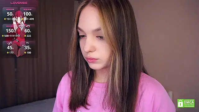 Snapshot of NguyetHankey chatting on 10-12-25, 03:22 NguyetHankey online show from 10-12-25, 03:22