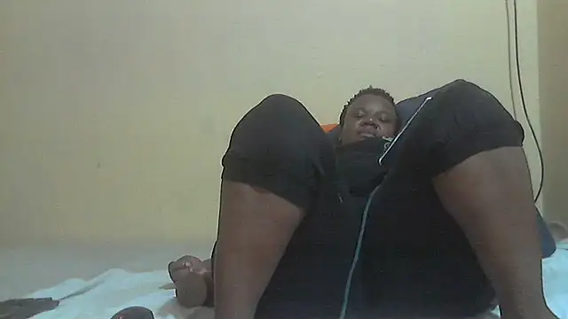 AnnabigpussyXO online show from 01-12-26, 07:52