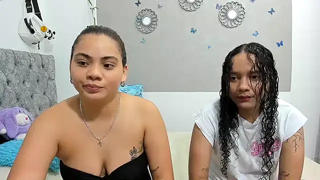 Snapshot of nay_and_aleja1 chatting on 09-26-25, 02:37 nay and aleja1 online show from 09-26-25, 02:37