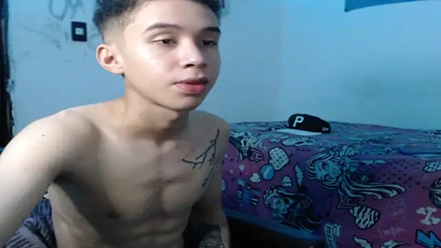 whiteboy69902 online show from 10-23-25, 05:12