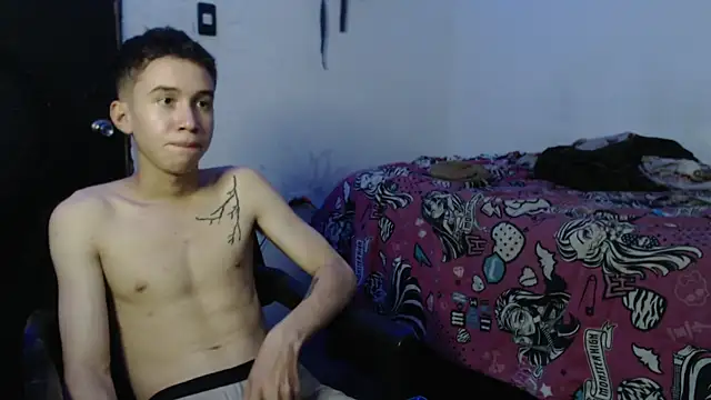 whiteboy69902 online show from 10-24-25, 06:48