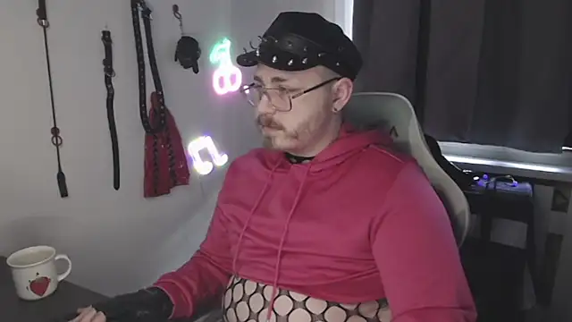 FabianKinky online show from 10-28-25, 09:24