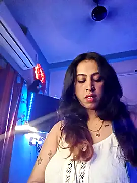 Love Beauty01 online show from 03-02-26, 06:59