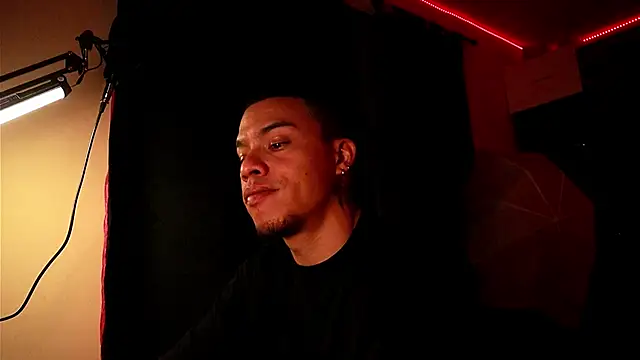 AlphaMasterXxx online show from 10-09-25, 06:11