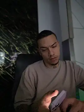 AlphaMasterXxx online show from 11-06-25, 06:36