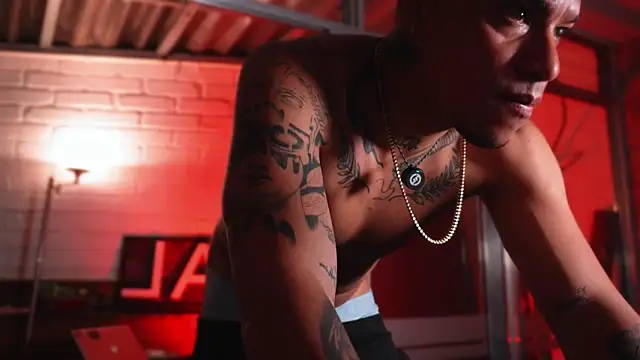 AlphaMasterXxx online show from 04-12-26, 03:00