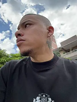 AlphaMasterXxx online show from 04-22-26, 05:47