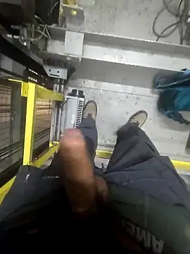 Miguelito 19 online show from 04-27-26, 06:06