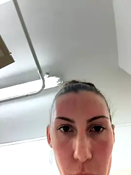 MilaRenee online show from 09-20-25, 06:31