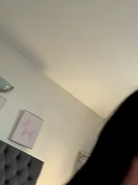 Snapshot of brunetteGirl274 chatting on 10-18-25, 02:51 brunetteGirl274 online show from 10-18-25, 02:51