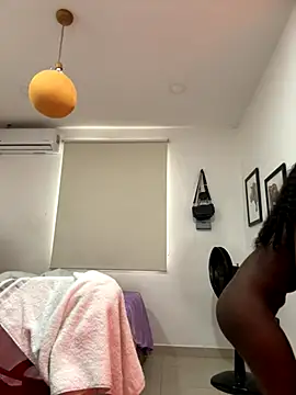 EmilyKisx online show from 09-29-25, 02:00