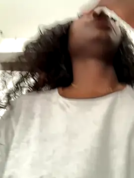 EmilyKisx online show from 10-23-25, 12:26