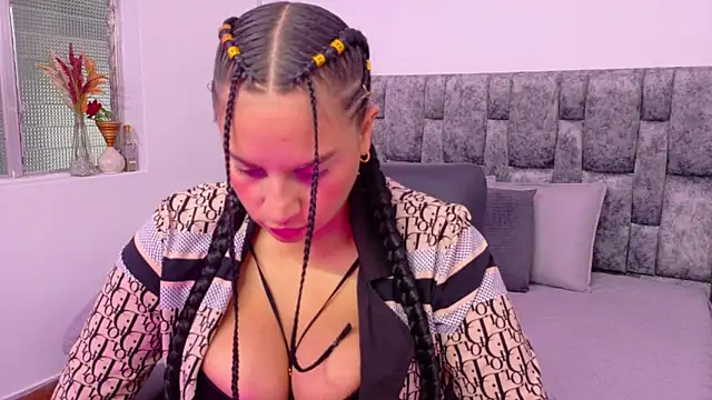 Lizbeth Rouse online show from 09-24-25, 10:51