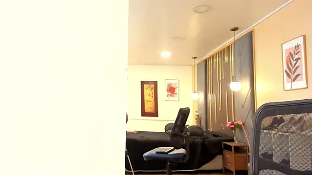 OliviGrace online show from 03-06-26, 09:11