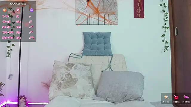 Snapshot of swt_helen chatting on 10-16-25, 07:04 swt helen online show from 10-16-25, 07:04