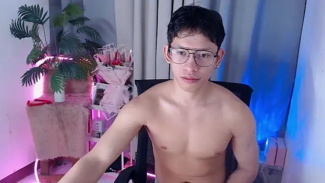 pinkcock froi2305 online show from 02-18-26, 02:07