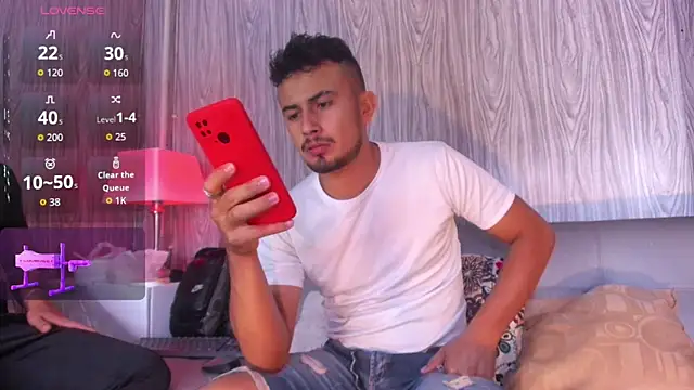 Valentiinoss online show from 10-10-25, 08:52