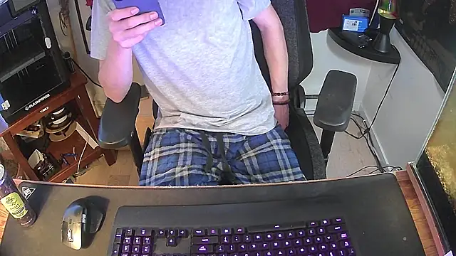 Snapshot of k_dick chatting on 11-06-25, 11:59 k dick online show from 11-06-25, 11:59