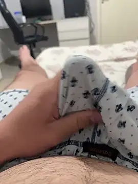 Snapshot of Novinho16cmz chatting on 10-13-25, 01:05 Novinho16cmz online show from 10-13-25, 01:05