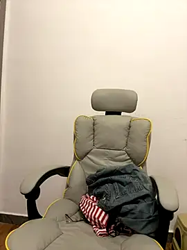 coco-o online show from 09-15-25, 01:11