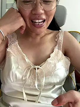 coco-o online show from 09-19-25, 08:49