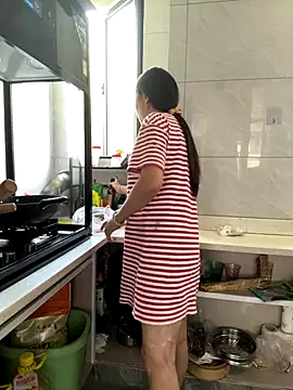 coco-o online show from 10-01-25, 04:07