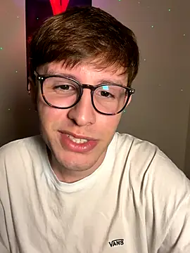 Snapshot of ricdicxs chatting on 09-10-25, 09:48 ricdicxs online show from 09-10-25, 09:48