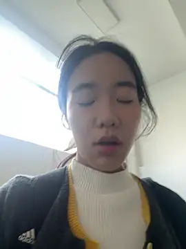 luluya1314 online show from 11-13-25, 02:21