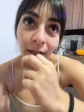 Snapshot of julichikita chatting on 10-08-25, 06:22 julichikita online show from 10-08-25, 06:22