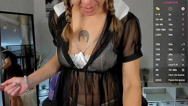 Snapshot of your_charm_ chatting on 10-01-25, 02:17 your charm  online show from 10-01-25, 02:17