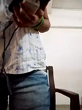 Love Foreverr12 online show from 11-13-25, 08:35