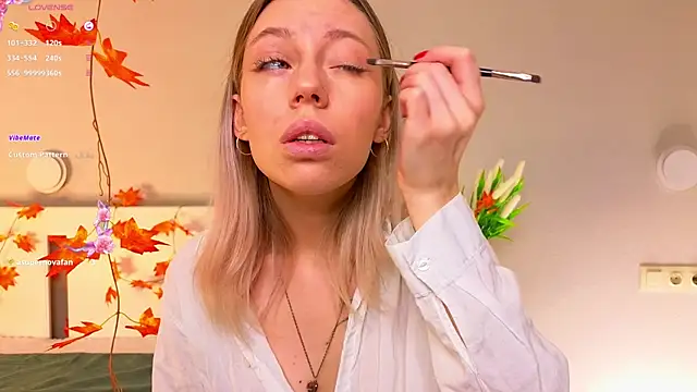 NyxaThorn online show from 11-29-25, 02:42