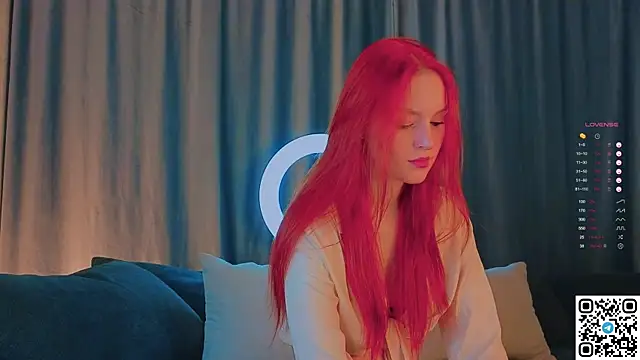 GildedKitten online show from 10-13-25, 06:41