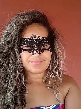 RaphinhaSanches online show from 10-14-25, 02:07