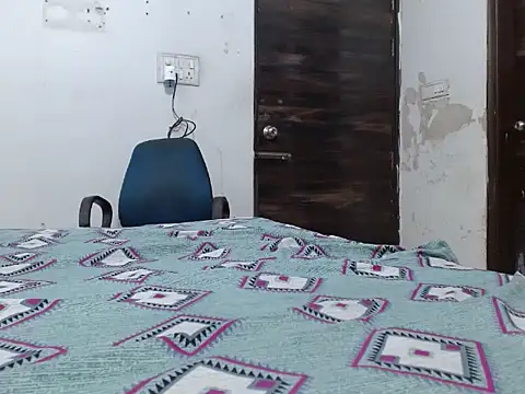 Snapshot of soya_queen chatting on 09-19-25, 02:24 soya queen online show from 09-19-25, 02:24