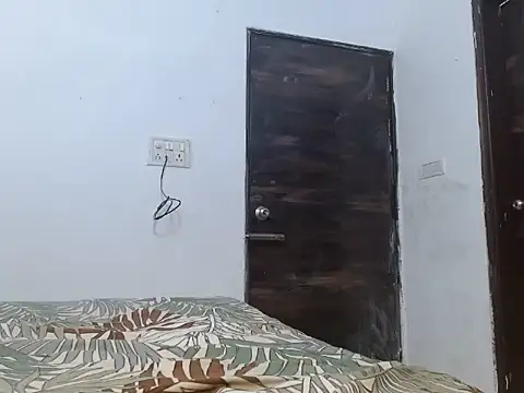 soya queen online show from 11-21-25, 09:30