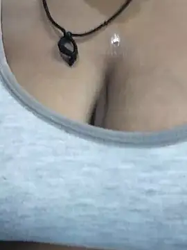 Snapshot of Laxmi_89 chatting on 09-30-25, 05:56 Laxmi 89 online show from 09-30-25, 05:56