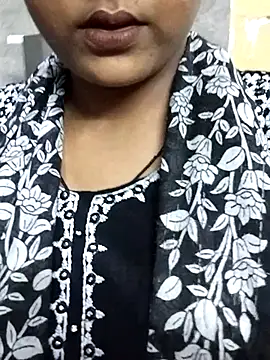 Snapshot of Laxmi_89 chatting on 10-03-25, 06:05 Laxmi 89 online show from 10-03-25, 06:05