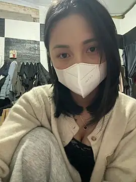   Nhug  05 online show from 03-13-26, 04:52