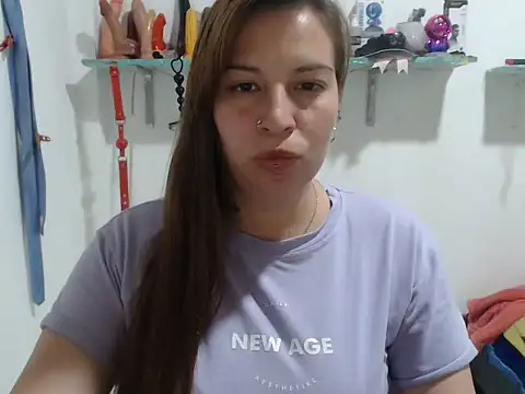 cloequeen15 online show from 09-25-25, 06:33